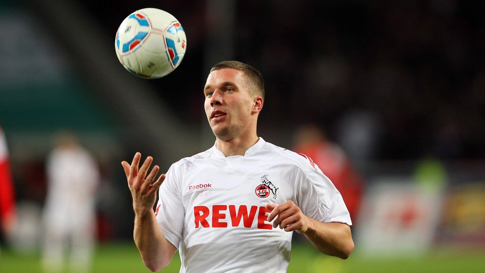 “华金·托比利亚的全能防守与快速突破，成就美洲狮队的防守核心”